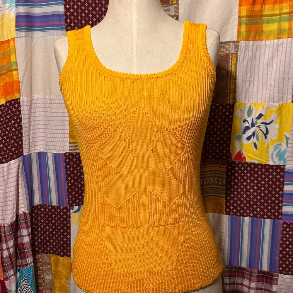 Vintage yellow Sleeveless Knit Top